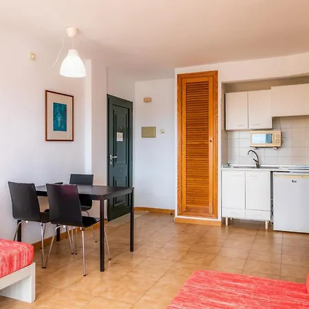 Apto Con Terraza 203